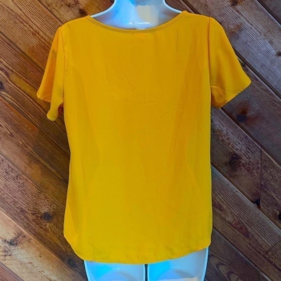 ADC cross front short sleeve lightweight blouse top pullover yellow small - Picture 2 of 7